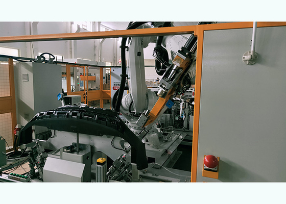 Flexibler Roboter-lochendes und Ultraschallschweißgerät für Auto-Plastikstoßdämpfer