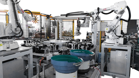 Automatische Roboter-Schweißens-und Versammlungs-Fertigungsstraße für Automobilplastikordnung